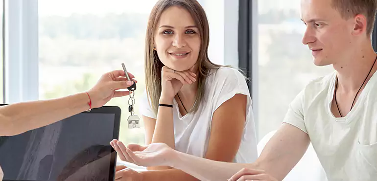 Why Choose New Hampshire Home Buyers to Sell Your House Our Investors in New Hampshire, NH?